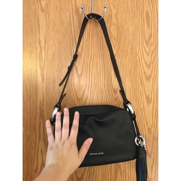 Michael Kors grand medium shoulder bag smooth leat - Picture 6 of 6